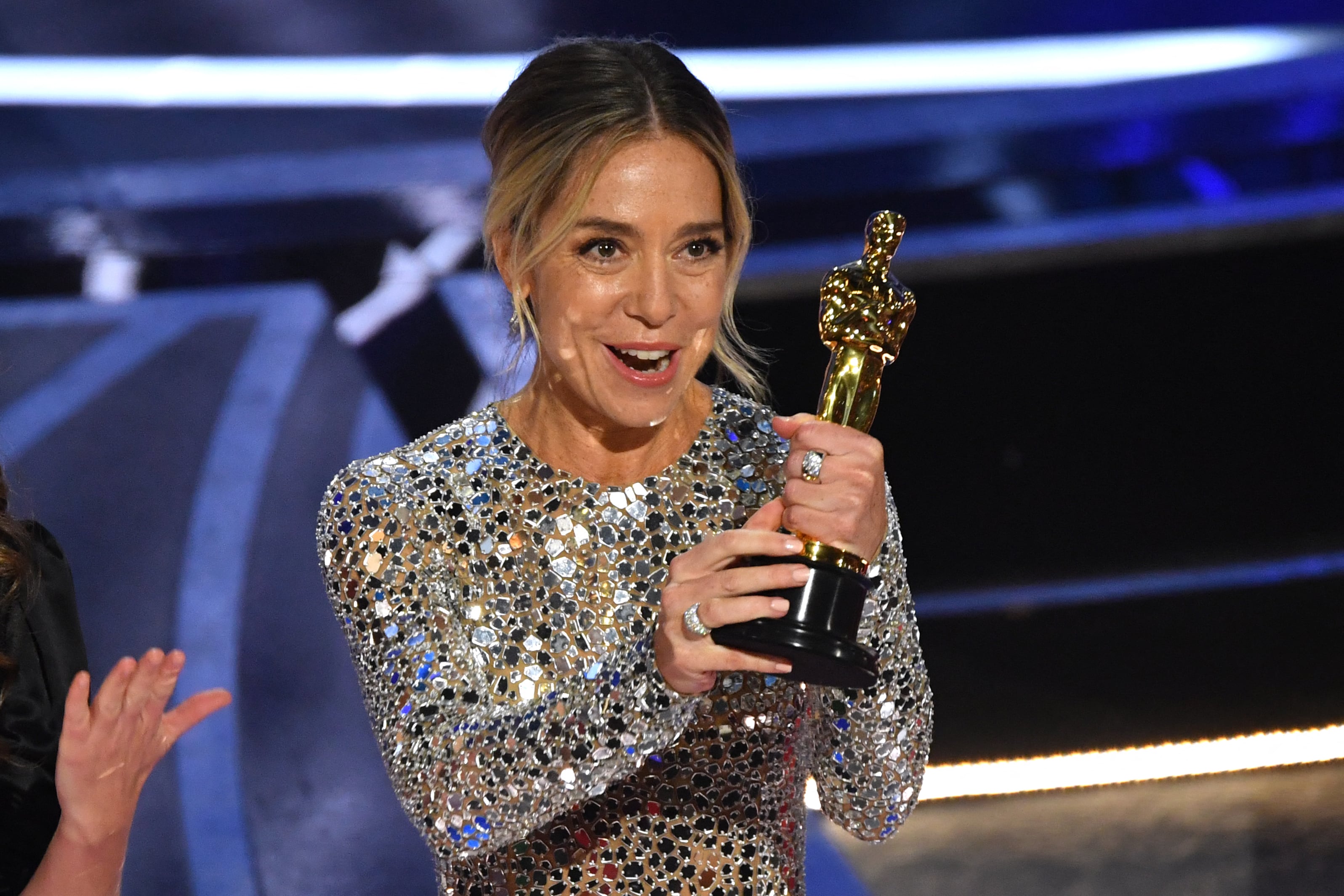 La guionista recibió la estatuilla en los Premios Oscar 2022