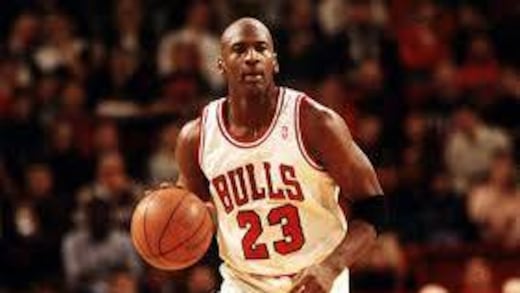 La tarjeta autografiada por Michael Jordan que se subastó en 50 millones