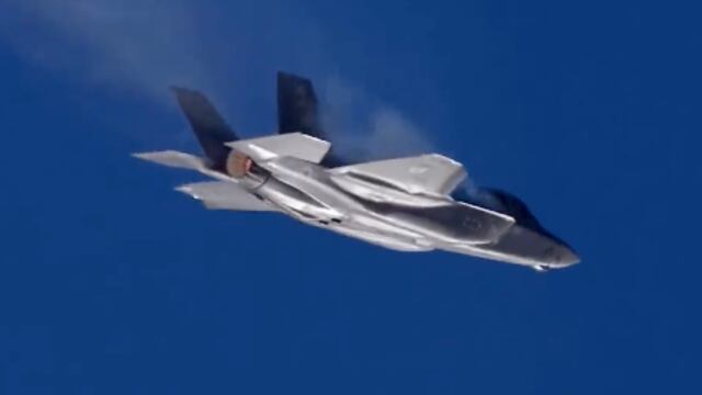 Desaparece avión de combate furtivo en Estados Unidos