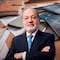 Carlos Slim respalda regulación de celulares en escuelas impulsada por Sheinbaum