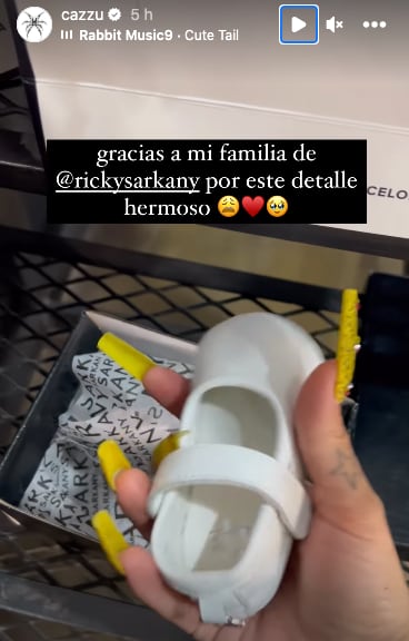 Cazzu ya no oculta que su bebé será niña