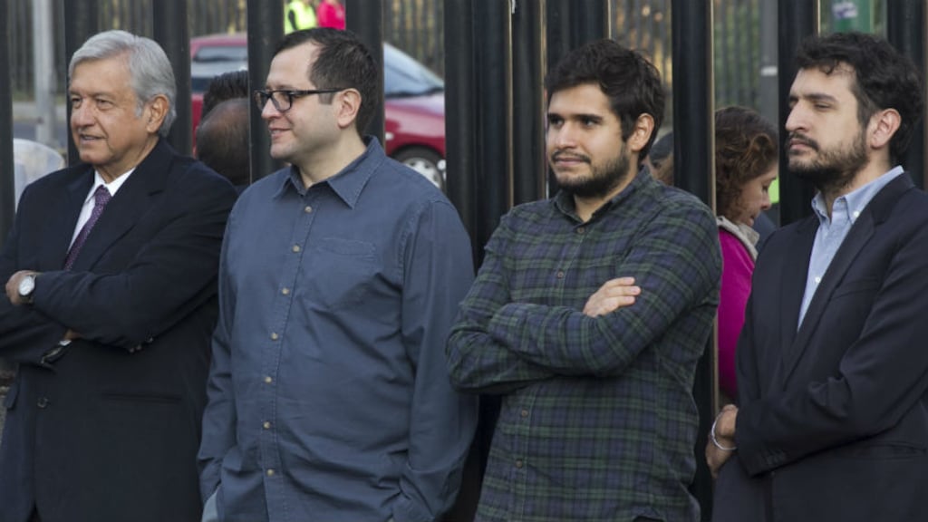 El periodismo degenerado: ¿ex agentes del FBI tras los hijos de AMLO?