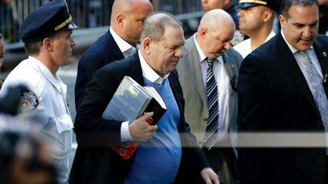 Harvey Weinstein se entrega a la Policía de Nueva York