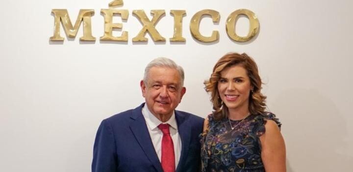 AMLO y Marina del Pilar Ávila