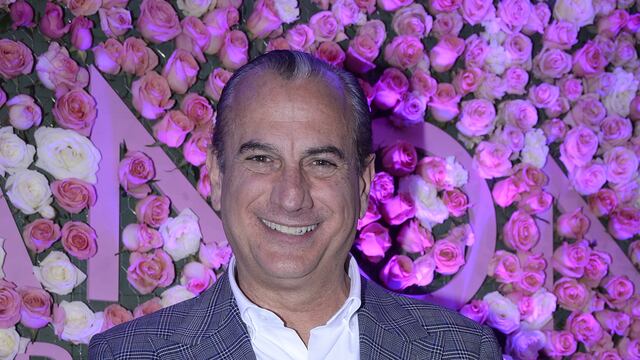 Patricio Cabezut, conductor.