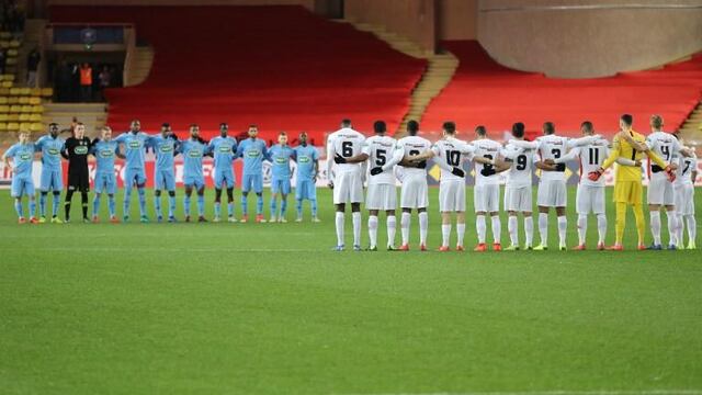 Futbolistas del Cardiff recuerdan a Sala.