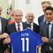 Selección de futbol de Rusia es expulsada de Qatar 2022 por guerra con Ucrania