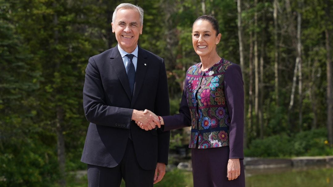 Claudia Sheinbaum en la Cumbre del G7 hoy 17 de junio con Mark Carney, primer ministro de Canadá