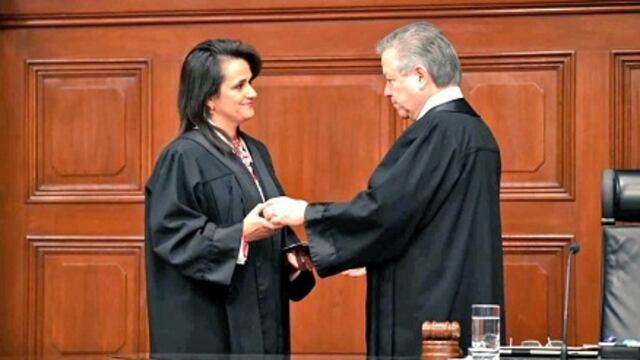 Ríos Farjat y Zaldívar Lelo de Larrea