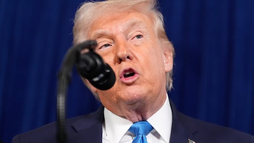 Donald Trump advierte a Petro posible intervención en Colombia