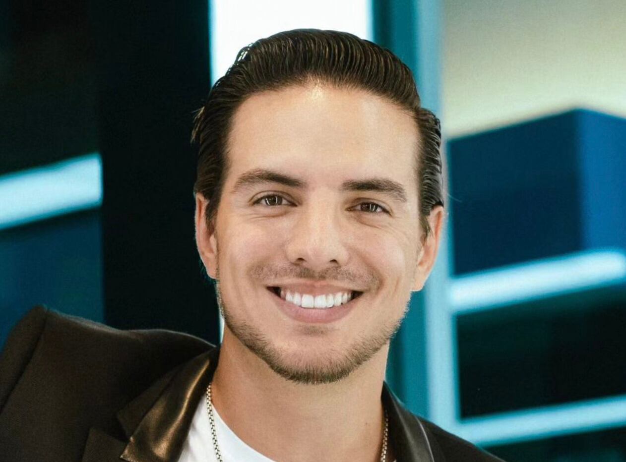 Vadhir Derbez