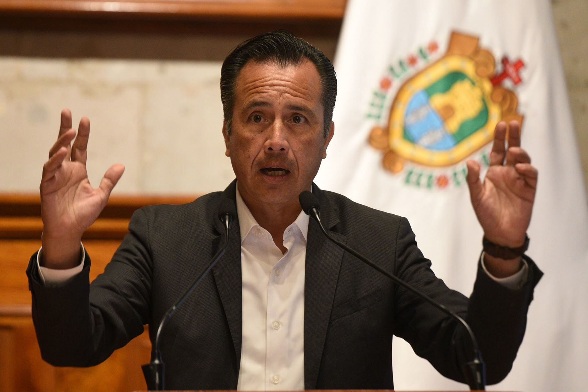 Cuitláhuac García asegura no tener nexos con el Cártel del Noreste y autoriza que se le investigue