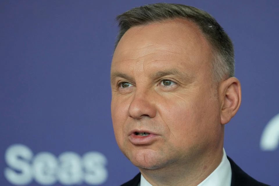 Andrzej Duda, presidente de Polonia, dice que no hay pruebas de que Rusia lanzó el misil