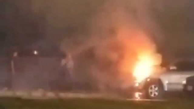 Quema de vehículos y negocios por nueva ola de violencia en Villahermosa, Tabasco