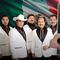 The Hives invita a ver a Los Tigres del Norte y no es meme; los fans ya se los piden de teloneros
