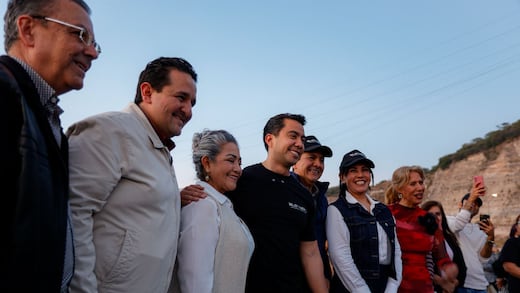 Felifer Macías encabeza el lanzamiento de la marca Bloquers