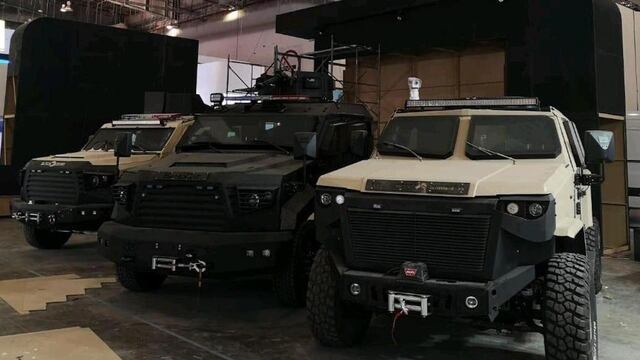 Vehículos de la empresa mexicana Blindajes Epel. Exposición.