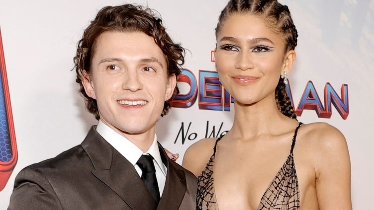Zendaya está bien enamorada de Tom Holland y este par de fotos lo comprueban