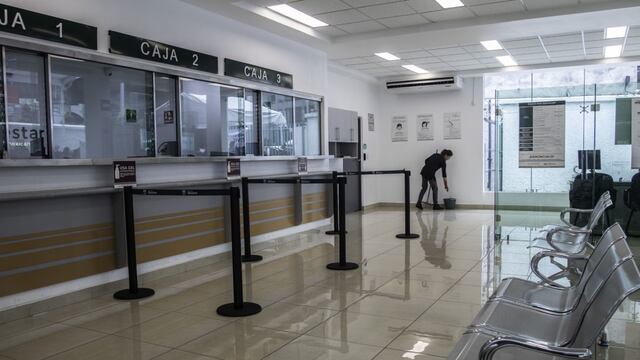 ¿Los bancos abren el 1 de enero 2024?