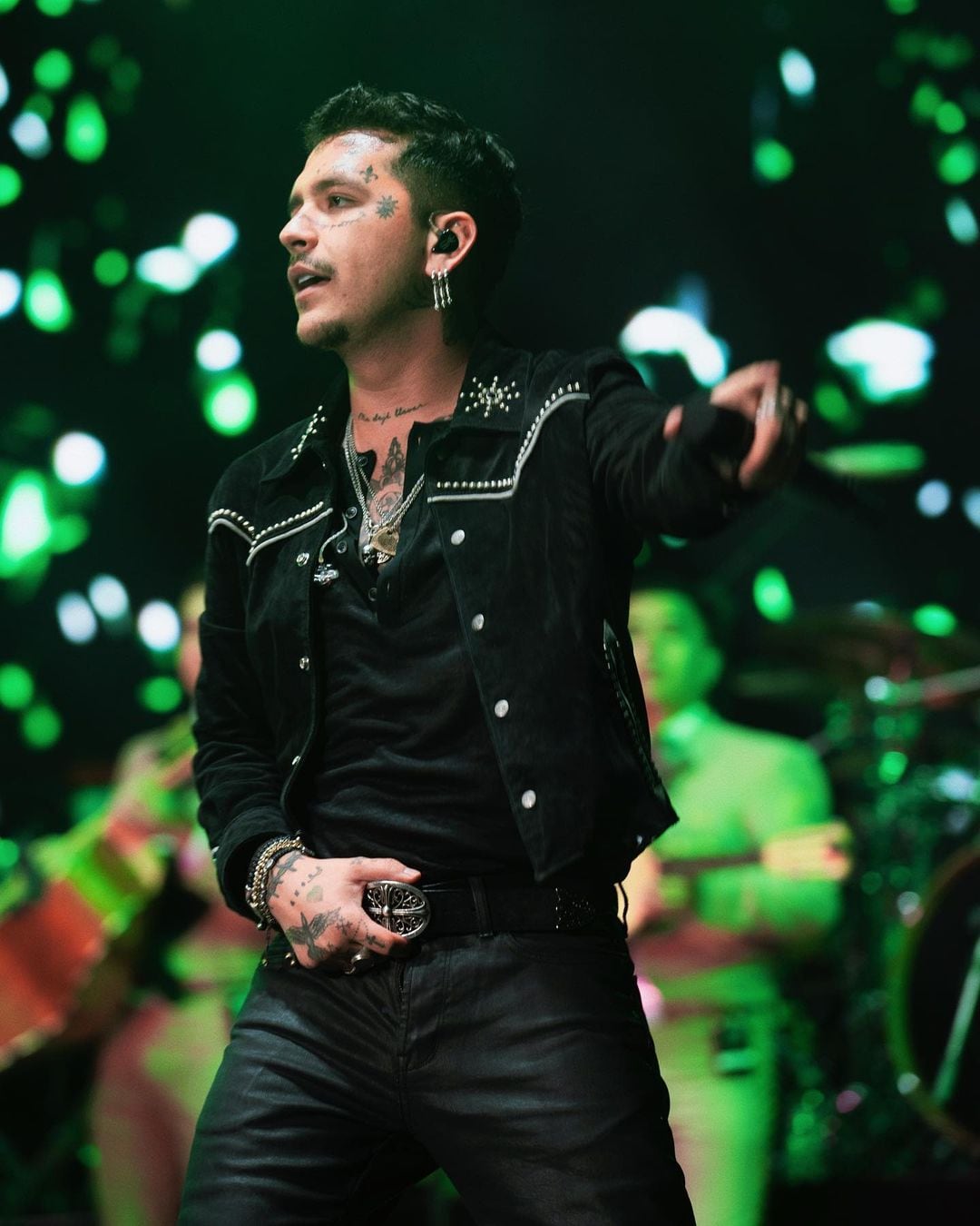 Christian Nodal, cantante.