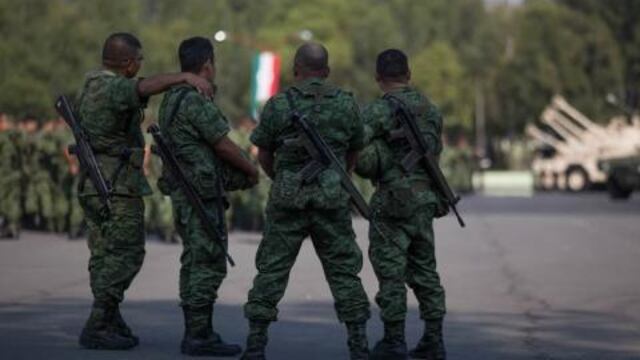 La nueva fuerza de seguridad nacional estará integrada por elementos de las policías Naval, Militar y Federal, y posteriormente se integrarán a sus filas jóvenes mexicanos.