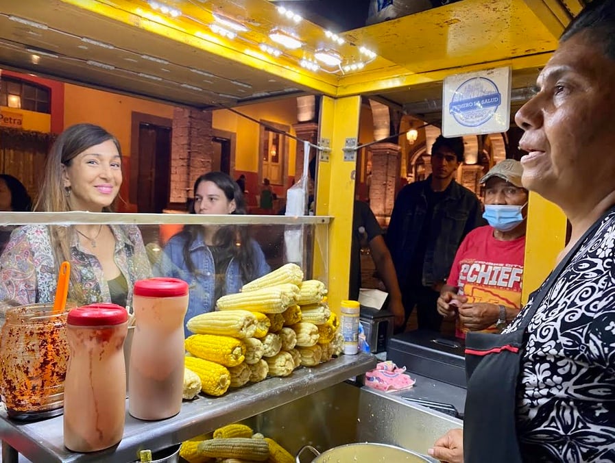Taquería y elotería en San Miguel Allente, Guanajuato. Foto: Plácido Garza