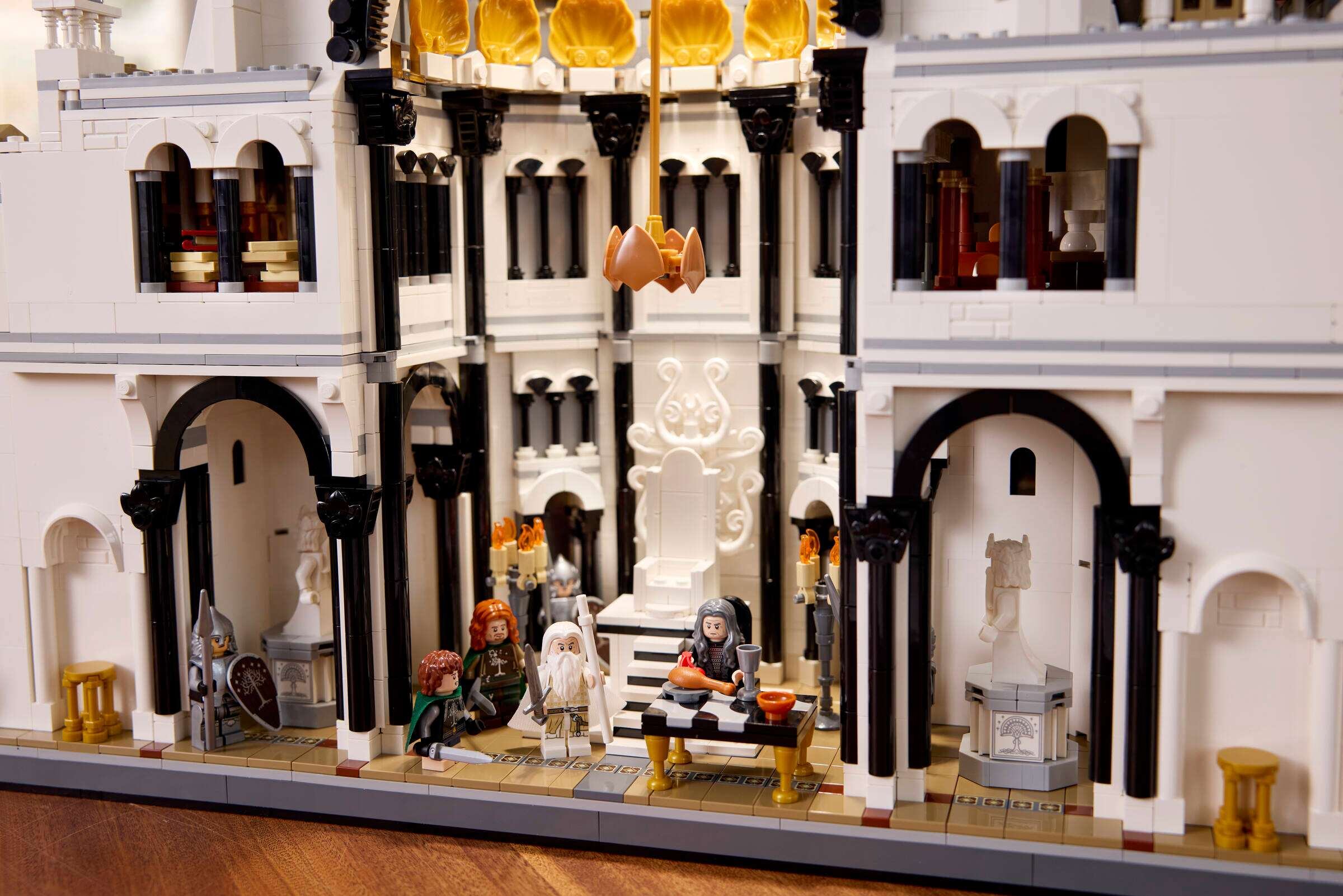 LEGO Minas Tirith de El Señor de los Anillos