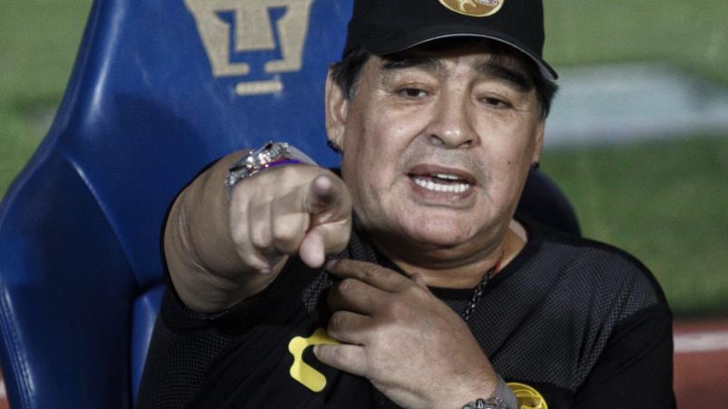 Diego Maradona obligó a Luis Miguel a pagar cuantiosa deuda