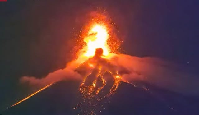 Volcán de Fuego en Guatemala