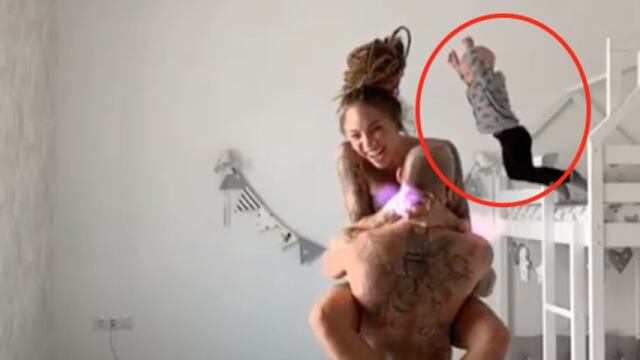 Influencer bebé salta