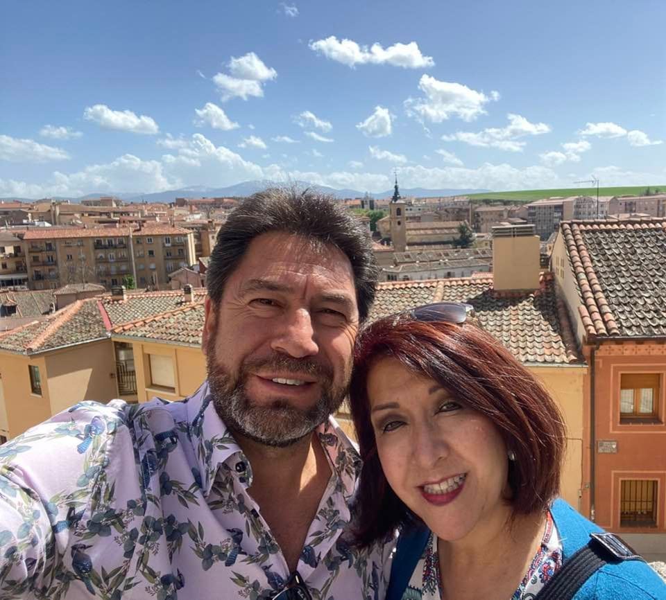 Raymundo Vázquez Conchas y su esposa Mónica