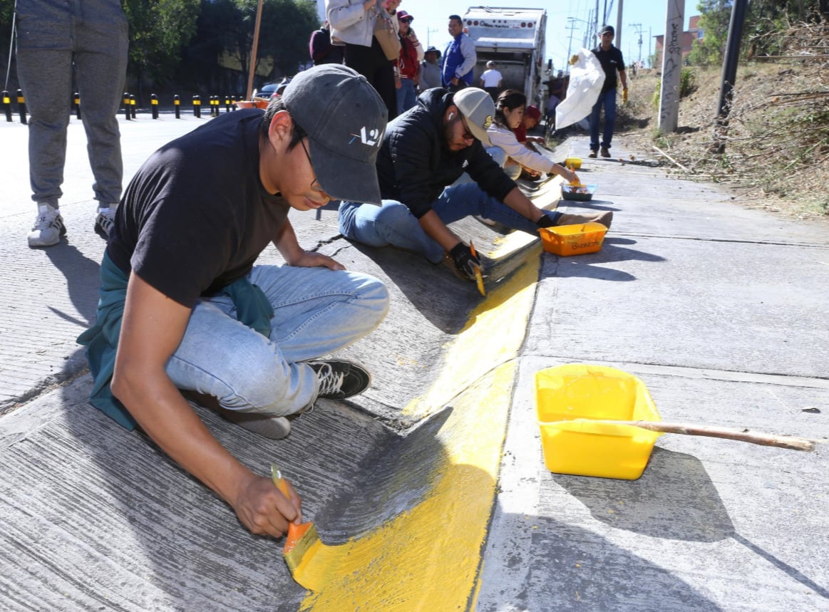 Alejandro Armenta encabeza faena de limpieza
