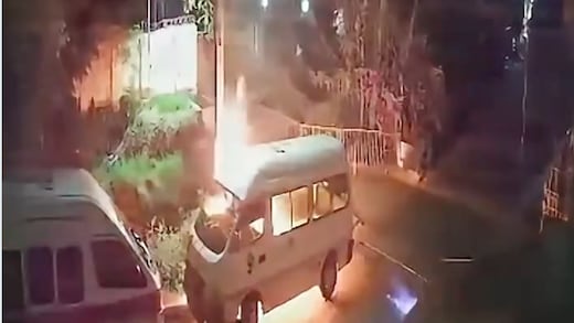 Violencia en Cuautla: comercios y escuelas frenan actividades tras quema de transportes