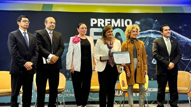 Margarita Ríos Farjat: Sor Juana, herramienta de inteligencia artificial de la ministra, fue reconocida