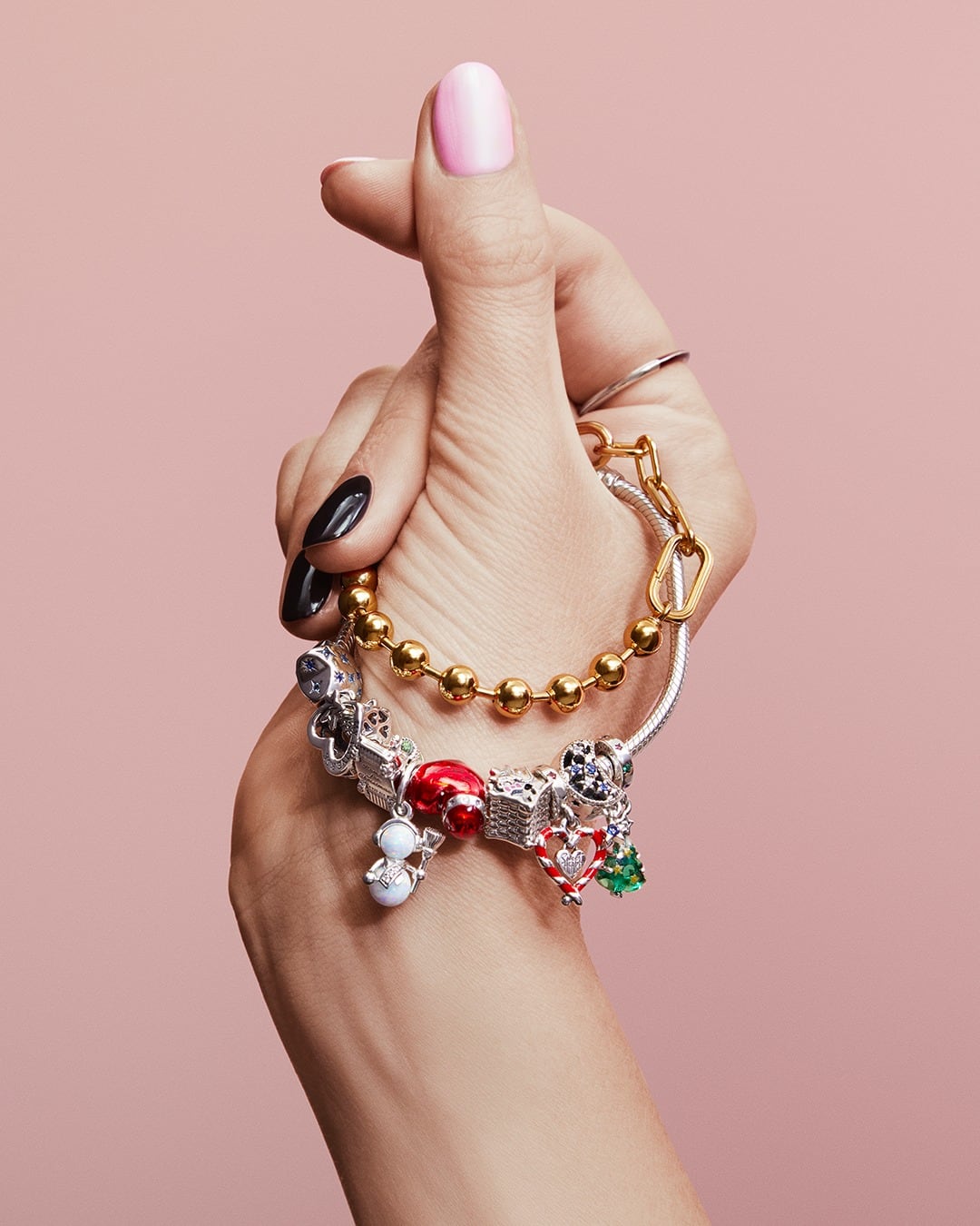Pandora regala un brazalete por el Día de las Madres