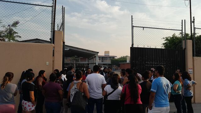 Cuelgan narcomanta en secundaria de Temixco, Morelos