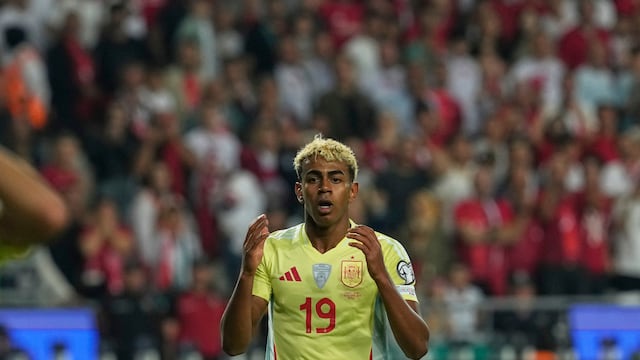 Terrible noticia para el FC Barcelona: Molestia culé por lesión de Lamine Yamal con la Selección de España