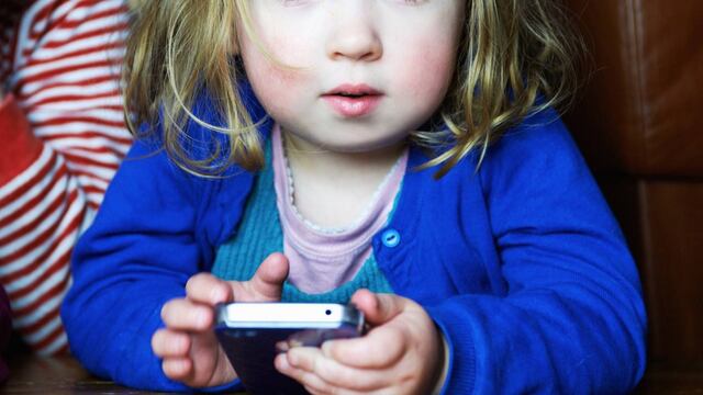 El reporte llama a endurecer las medidas de regulación para radiofrecuencias.