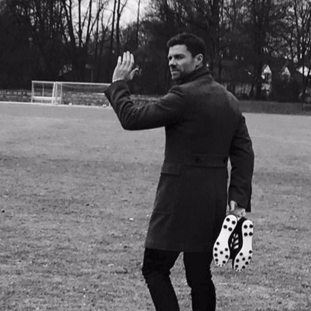 Meme salida de Xabi Alonso del Real Madrid.