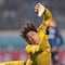 Incluyen a Guillermo Ochoa en el Equipo del Mes de las mejores ligas de Europa, con Haaland y Benzema