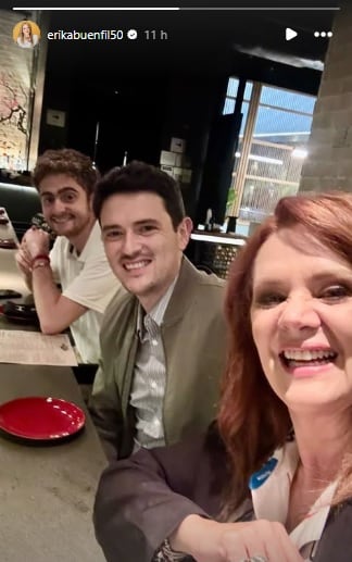 Erika Buenfil con su hijo Nicolás de Jesús Buenfil y su sobrino Alejandro.