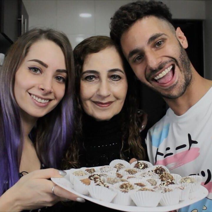 Yoseline Hoffman y su mamá Marina Badui