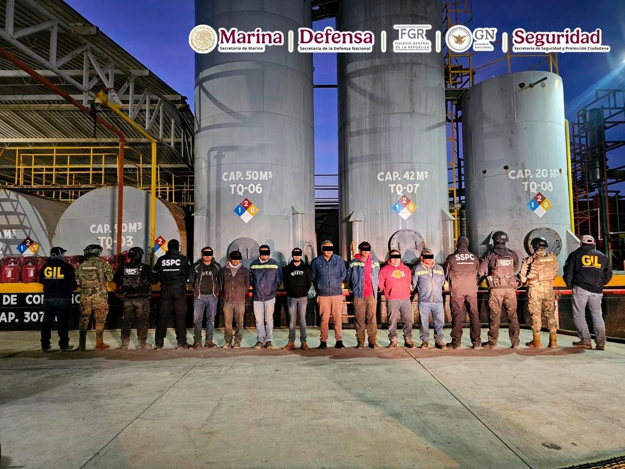 Aseguran 250 mil litros de huachicol en empresa fachada de Veracruz