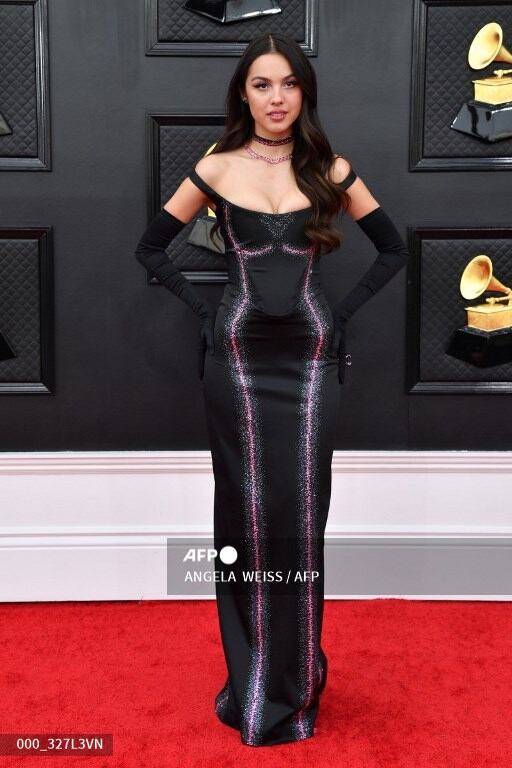 US singer Olivia Rodrigo arrives for the 64th Annual Grammy Awards at the MGM Grand Garden Arena in Las Vegas on April 3, 2022. (Photo by ANGELA  WEISS / AFP)