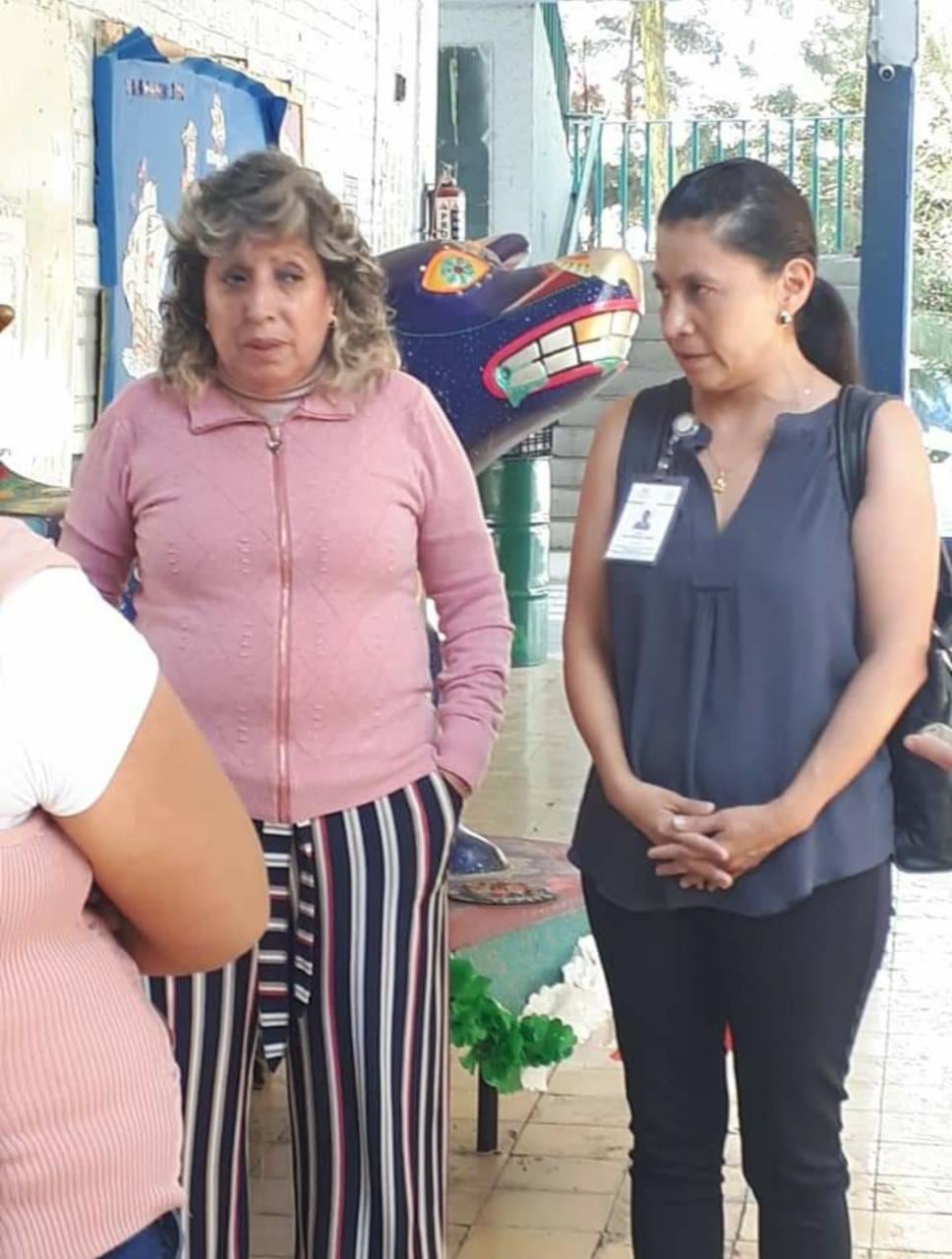 Autoridades de la escuela primaria.