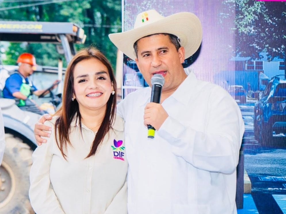 Grecia Quiroz y Carlos Manzo.