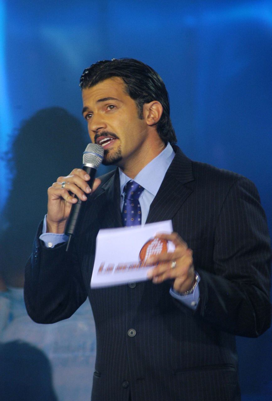Fernando del Solar, conductor.