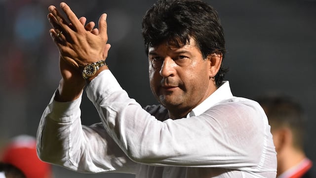 Cardozo fue presentado como estratega de las Chivas