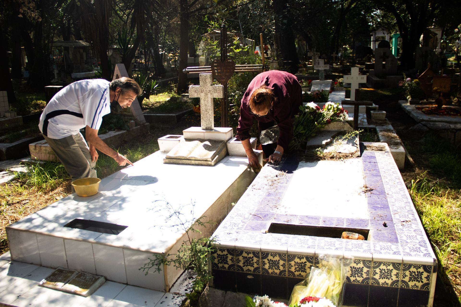 Panteones en CDMX esperan visita a los muertos este Día de las Madres