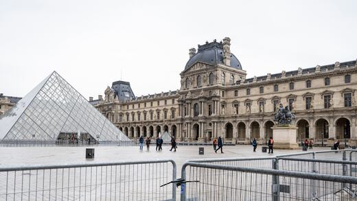 El video que muestra cómo ocurrió el robo al Museo del Louvre en sólo 3 minutos